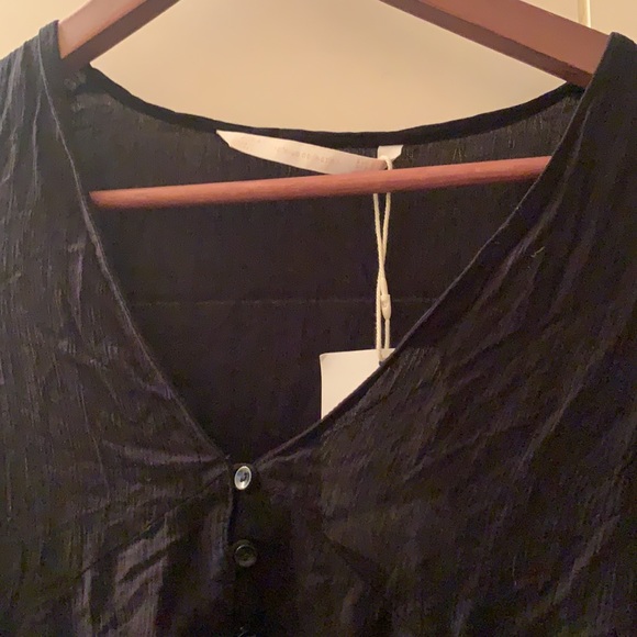 Zara black top with button detail size XS - Picture 2 of 2